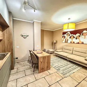  Apartment Amos Center Albania